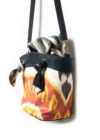 HANDBAG WITH SUEDE