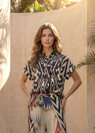 DROP SHOULDER COMBO SHIRT