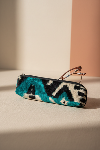 SILK IKAT VELVET EYEWEAR CASE